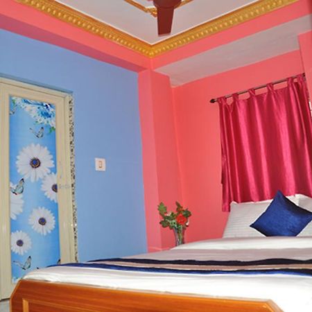 H C N Guest House Kalküta Dış mekan fotoğraf
